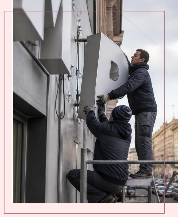Изготовление и монтаж больших объемных букв в Волхове